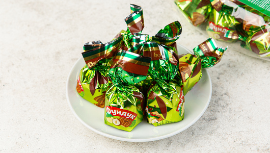 Конфеты шоколадные с Фундуком с бесплатной доставкой на дом из ...