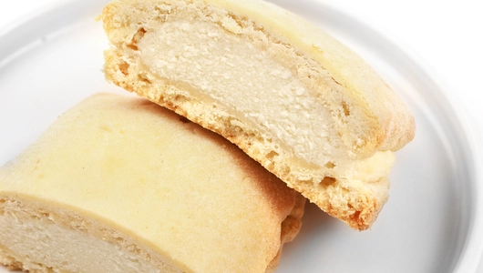 Сочник с творогом, кафе рег