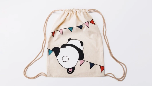 Сумка большая "Панда на флажках" беж шнур Сумка большая "Панда на флажках" беж шнур