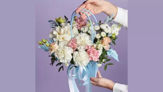 Нежная композиция в&nbsp;сумочке «Романтика» FMART by flowwow