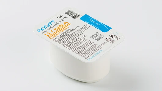 Йогурт высокобелковый 2,1% со свежим гранатом