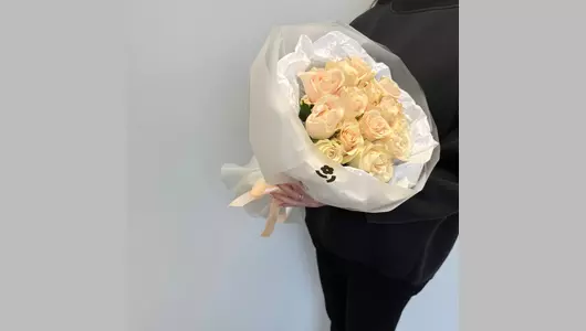 Монобукет из 15 розы Кения