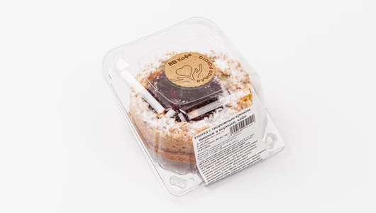 Улитка с творожным кремом, вишней и корицей, кафе