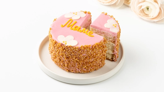 Торт бенто "Нежность" с клубникой