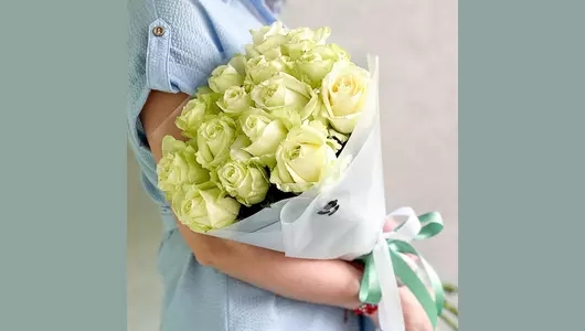 Букет 15 белых роз Аваланж FMART by flowwow