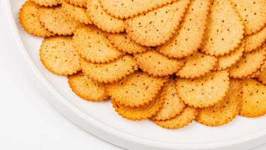 Крекер со вкусом аджики