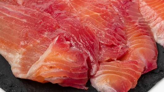 Форель радужная слабосоленая ломтики со свеклой, вес