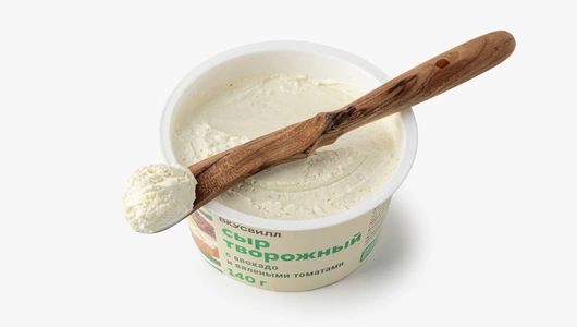 Сыр творожный с&nbsp;авокадо и&nbsp;вялеными томатами, 140 г