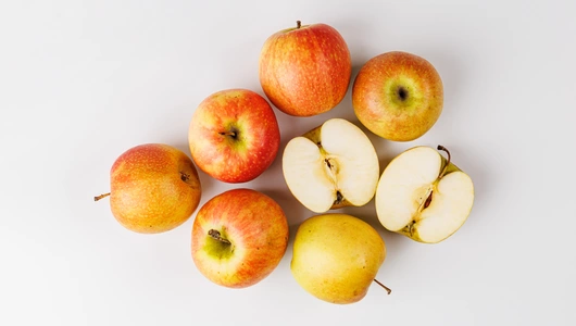 Яблоко Малинка