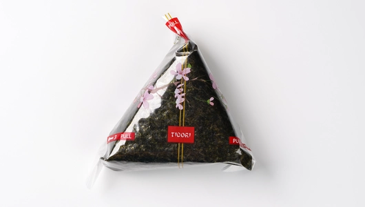 Онигири с запеченным тунцом Онигири с запеченным тунцом