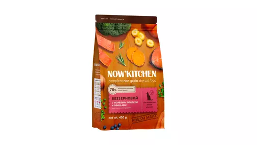 NOW'KITCHEN Полнорационный беззерновой сухой корм для взрослых кошек с форелью, лососем и овощами, 400г