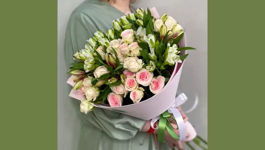 Букет Альстромерии с кустовой розой FMART by flowwow