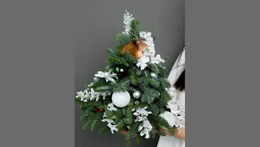 Ёлочка ручной работы, нарядная