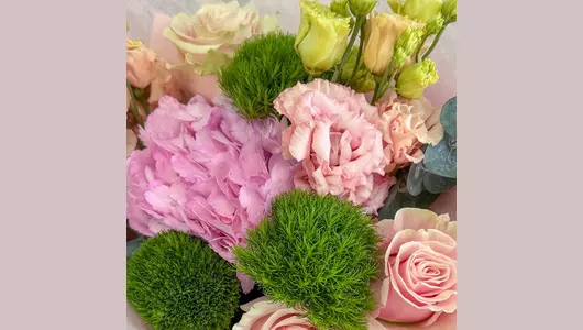 Букет-комплимент с&nbsp;гортензией FMART by flowwow