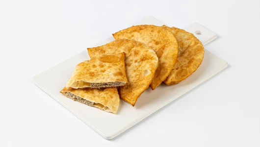 Чебуреки с мясом, 240 г