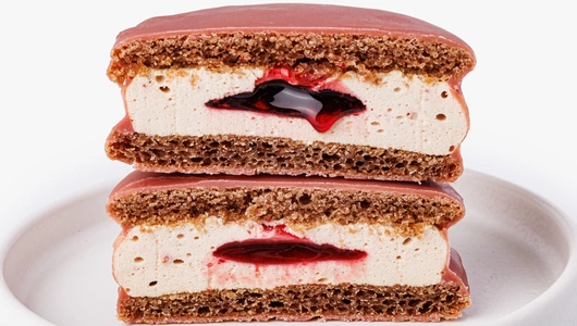 Пирожное "Бисквит с&nbsp;ягодным суфле", кафе