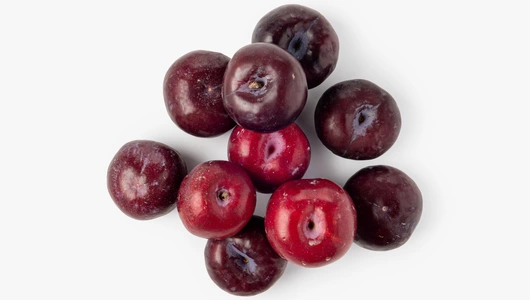 Слива красная