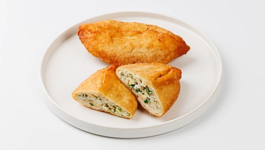 Пирожки жареные с луком и яйцом, 2 шт