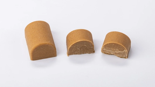 Батончик гречишный с пастой кешью, кафе Батончик гречишный с пастой кешью, кафе