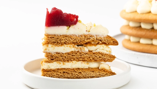 Торт "Медовое сердце" (с мармеладом малина)