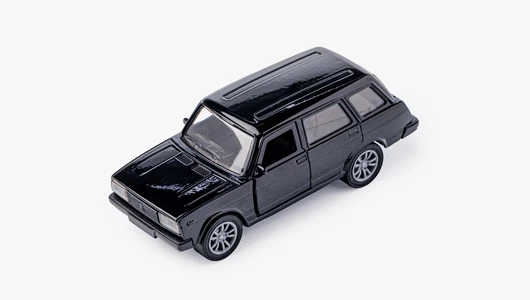 Машинка инерционная с&nbsp;открывающимися дверями, в&nbsp;ассорт.