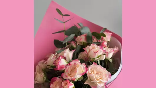 Букет кустовые розы 7 FMART by flowwow