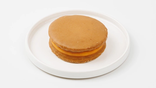 Пирожное веган "Sweet бисквит гречишный с суфле и карамелью", кафе Пирожное веган "Sweet бисквит гречишный с суфле и карамелью", кафе