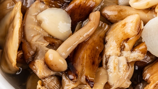 Грибы варёно-солёные опята осенние