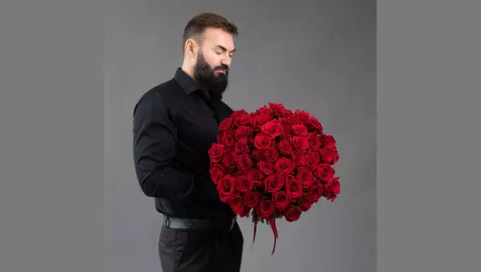 55 красных роз (55 см)