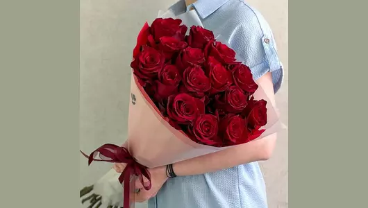 Букет 15 красных роз Premium FMART by flowwow