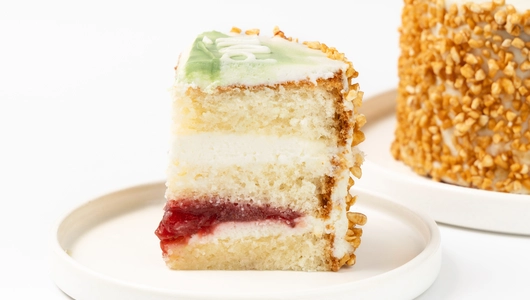 Торт бенто "Открытка" клубничный