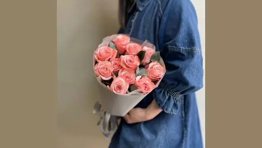 Коралловые розочки с&nbsp;эвкалиптом (11шт) FMART by flowwow