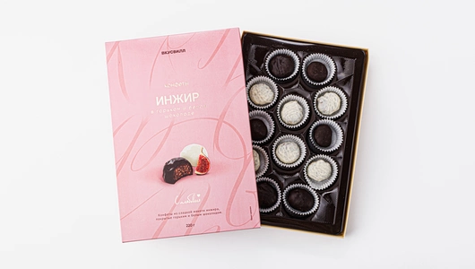 Конфеты "Инжир в горьком и белом шоколаде", 220 г