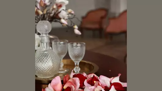 Свежие лепестки роз 150гр