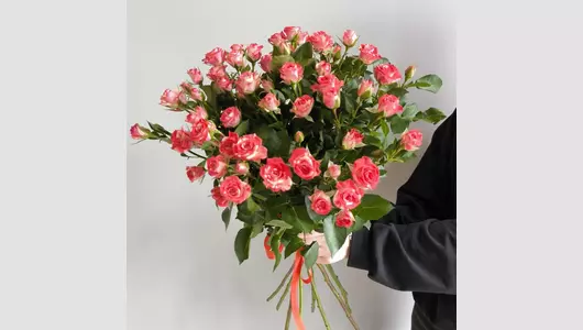 Монобукет Кустовые розы 9 FMART by flowwow