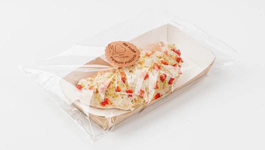 Круассан с клубничным конфитюром, кафе Круассан с клубничным конфитюром, кафе