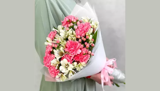 Букетик Розовая волна с&nbsp;альстромерией и&nbsp;гвоздикой FMART by flowwow