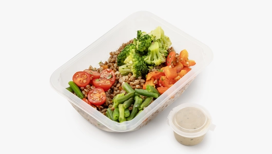 Вегетарианский боул с&nbsp;гречкой и&nbsp;овощами