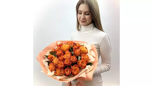 Яркий букет из&nbsp;25 шт оранжевых роз