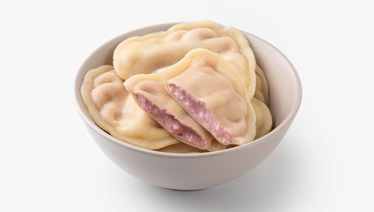 Вареники с творогом и малиной