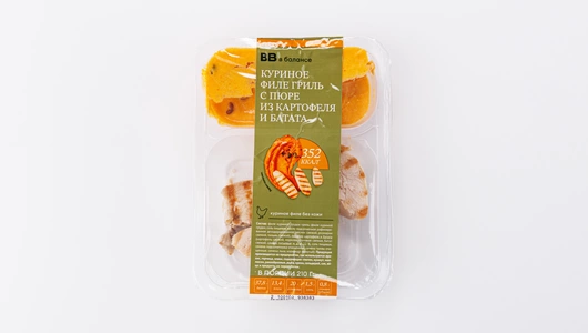 Куриное филе гриль с пюре из картофеля и батата