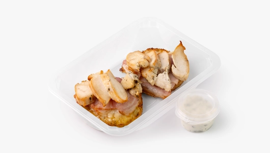 Драники картофельные с&nbsp;беконом, курицей и&nbsp;сыром