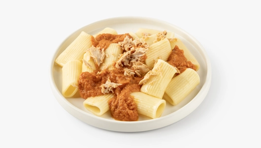 Паста "Алла Маринара Фьордимонте" с тунцом