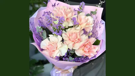 Красивый букет французские розовые розы «Волшебный» FMART by flowwow