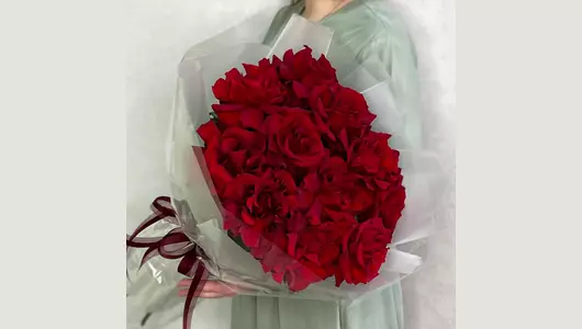 Букет 11 ажурных французских роз FMART by flowwow