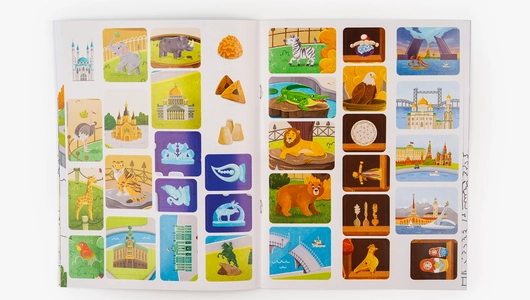 Книжка с&nbsp;наклейками "Города России"