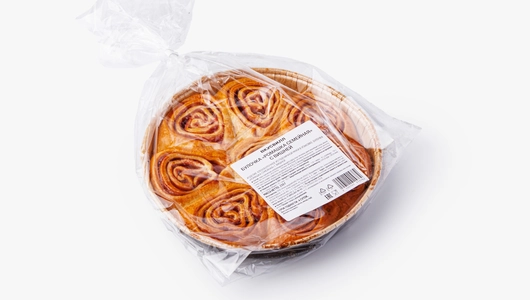 Булочка "Ромашка семейная" с вишней