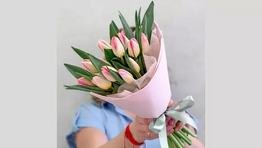 Букет 15 розовых тюльпанов FMART by flowwow