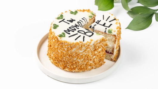 Торт бенто "Открытка" клубничный