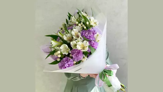 Букетик Сиреневый бриз с&nbsp;альстромерией и&nbsp;гвоздикой FMART by flowwow